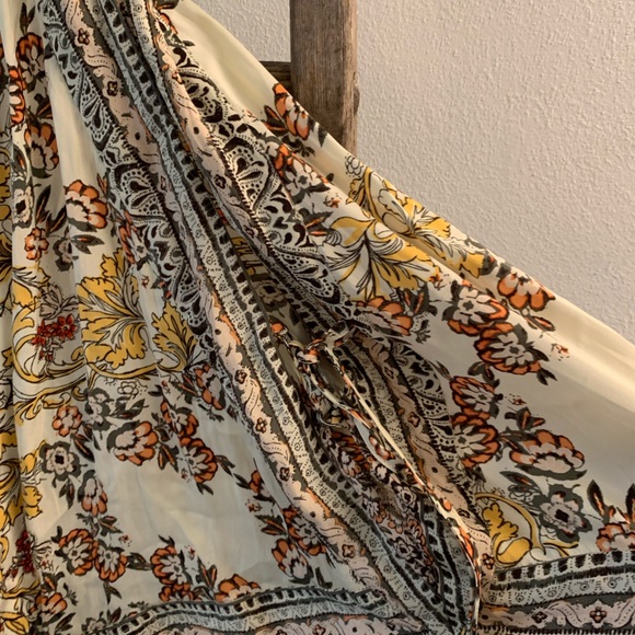 Free People top - Picture 2 of 9